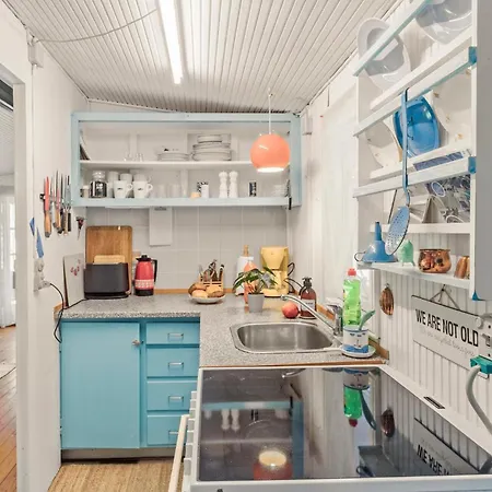 2 Bedroom Cozy In *
