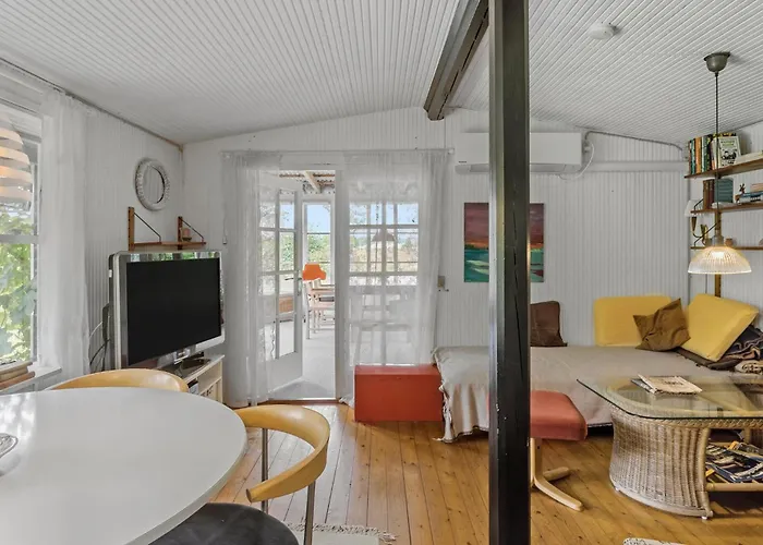 Hébergement de vacances 2 Bedroom Cozy In