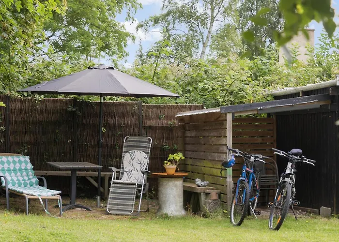 2 Bedroom Cozy In Hébergement de vacances *